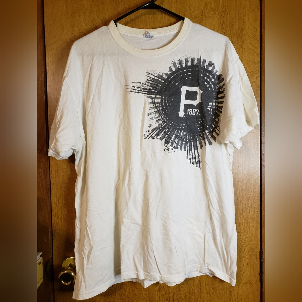 Jerzees Sugardale Pittsburgh Pirates t-shirt